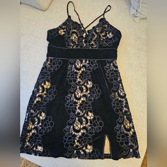 Saylor Rogan for Free People black velvet mini dress. - Picture 7 of 8